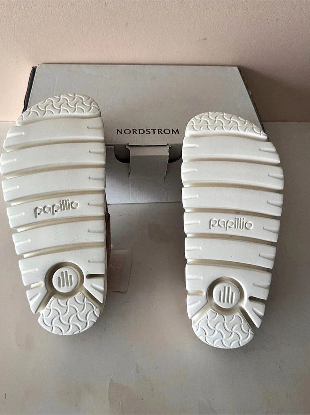 Papillio Birkenstock Paris Chunky Mary Jane Platform Clogs. Size: 6, 6.5, 37. - Picture 5 of 8